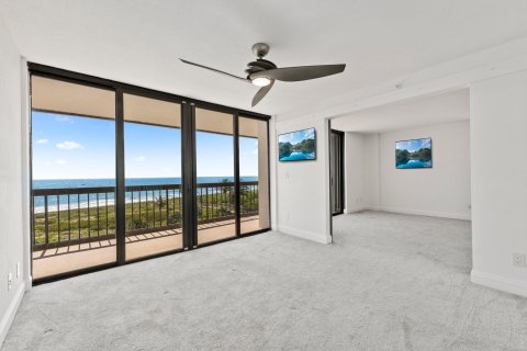 Condominio en venta en Hutchinson Island South, Florida, 2 dormitorios, 112.13 m2 № 1188487 - foto 19