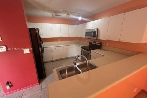 Casa en venta en Lauderhill, Florida, 3 dormitorios, 152.82 m2 № 1377677 - foto 7