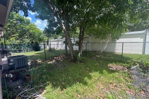 Casa en venta en Lauderhill, Florida, 3 dormitorios, 152.82 m2 № 1377677 - foto 8