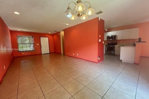 Casa en venta en Lauderhill, Florida, 3 dormitorios, 152.82 m2 № 1377677 - foto 3