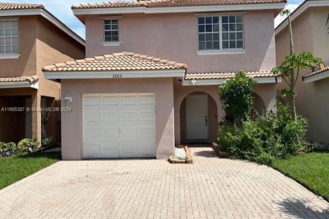 Casa en venta en Lauderhill, Florida, 3 dormitorios, 152.82 m2 № 1377677 - foto 1