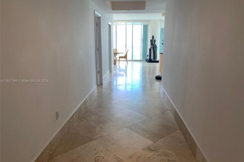 Condo in Sunny Isles Beach, Florida, 4 bedrooms  № 1315670 - photo 22