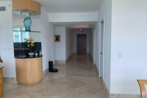 Condo in Sunny Isles Beach, Florida, 4 bedrooms  № 1315670 - photo 23