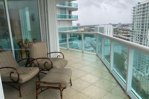 Condo in Sunny Isles Beach, Florida, 4 bedrooms  № 1315670 - photo 8