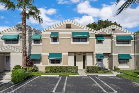 Adosado en venta en Cooper City, Florida, 3 dormitorios, 135.54 m2 № 1315632 - foto 1