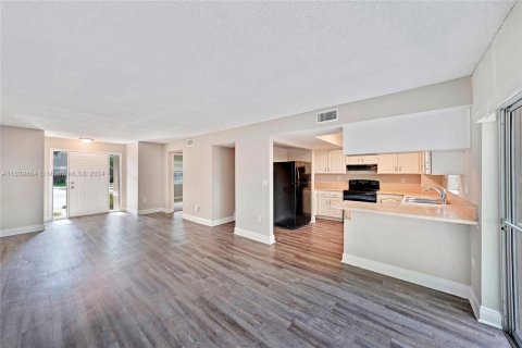 Touwnhouse à vendre à Cooper City, Floride: 3 chambres, 135.54 m2 № 1315632 - photo 3