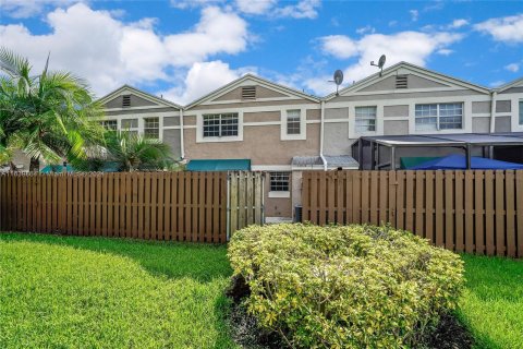 Adosado en venta en Cooper City, Florida, 3 dormitorios, 135.54 m2 № 1315632 - foto 29