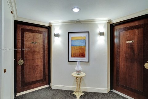 Condominio en venta en Aventura, Florida, 2 dormitorios, 196.95 m2 № 780351 - foto 4