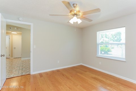 House in Jacksonville, Florida 4 bedrooms, 123.19 sq.m. № 868079 - photo 9