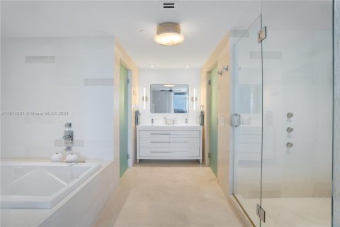 Condominio en venta en Miami Beach, Florida, 2 dormitorios, 150.59 m2 № 1401155 - foto 12