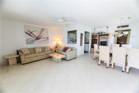 Condominio en venta en Delray Beach, Florida, 1 dormitorio, 67.45 m2 № 109060 - foto 18