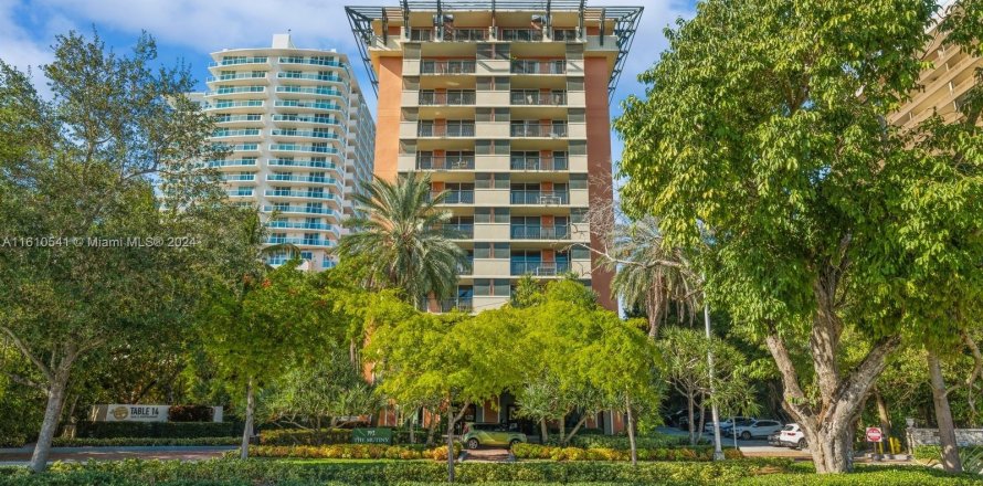 Condo in Miami, Florida, 1 bedroom  № 1232783