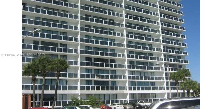 Condominio en Aventura, Florida, 2 dormitorios  № 919520