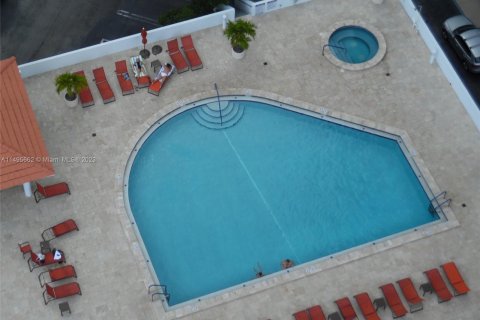 Condo in Aventura, Florida, 2 bedrooms  № 919520 - photo 6