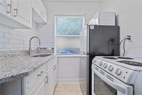 Apartamento en alquiler en Saint Petersburg, Florida, 1 dormitorio, 46.45 m2 № 1347197 - foto 10