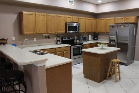 Casa en venta en Apopka, Florida, 5 dormitorios, 313.27 m2 № 1400702 - foto 14