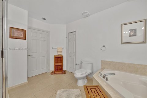 Copropriété à vendre à Aventura, Floride: 2 chambres, 119.84 m2 № 1401693 - photo 30