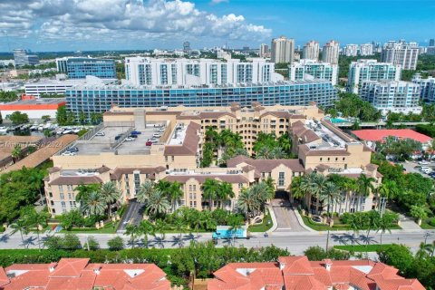 Copropriété à vendre à Aventura, Floride: 2 chambres, 119.84 m2 № 1401693 - photo 2