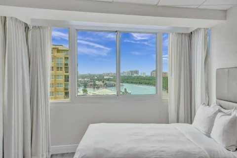 Condo in Fort Lauderdale, Florida, 1 bedroom  № 181929 - photo 14