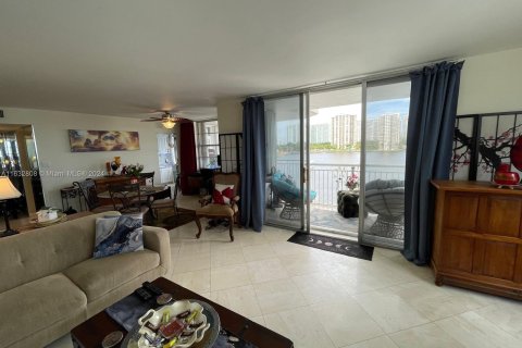 Copropriété à vendre à Aventura, Floride: 2 chambres, 149.11 m2 № 1306482 - photo 7