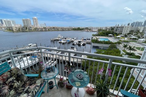 Copropriété à vendre à Aventura, Floride: 2 chambres, 149.11 m2 № 1306482 - photo 5