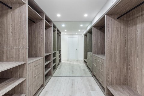 Copropriété à louer à Miami, Floride: 2 chambres, 142.88 m2 № 1370413 - photo 24