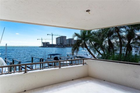 Copropriété à louer à Miami, Floride: 2 chambres, 142.88 m2 № 1370413 - photo 27