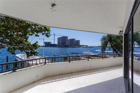 Copropriété à louer à Miami, Floride: 2 chambres, 142.88 m2 № 1370413 - photo 3