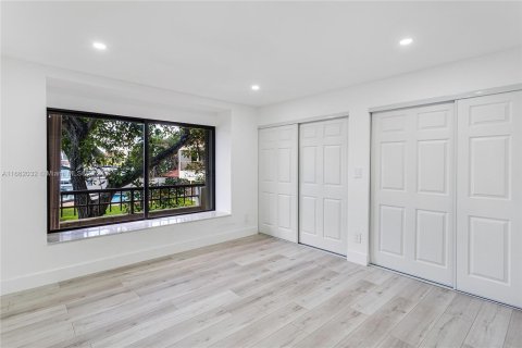 Copropriété à louer à Miami, Floride: 2 chambres, 142.88 m2 № 1370413 - photo 18