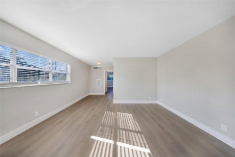 Condominio en alquiler en Boynton Beach, Florida, 1 dormitorio, 57.04 m2 № 1370373 - foto 17