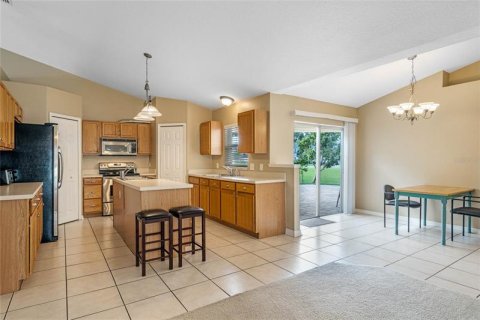 Casa en venta en DeLand, Florida, 4 dormitorios, 193.98 m2 № 451417 - foto 12