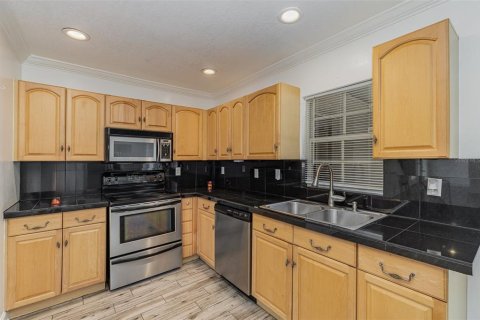 Condo in Orlando, Florida, 2 bedrooms  № 1198553 - photo 5