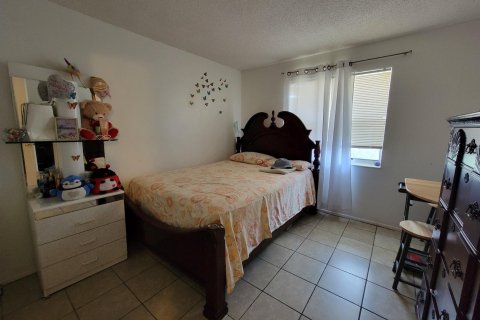 Condo in Lauderdale Lakes, Florida, 2 bedrooms  № 1079232 - photo 5