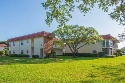 Condo in Vero Beach, Florida, 2 bedrooms  № 1221207 - photo 22