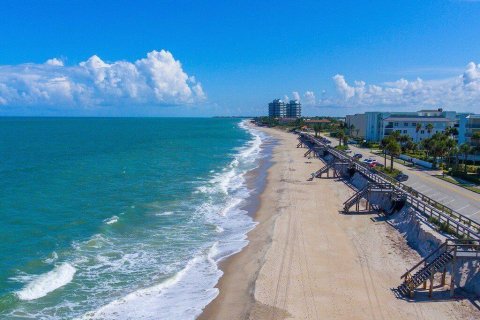 Condo in Vero Beach, Florida, 2 bedrooms  № 1221207 - photo 11