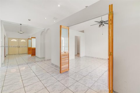 Villa ou maison à vendre à Homestead, Floride: 4 chambres, 273.69 m2 № 1348601 - photo 8