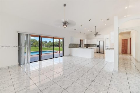 Casa en venta en Homestead, Florida, 4 dormitorios, 273.69 m2 № 1348601 - foto 4