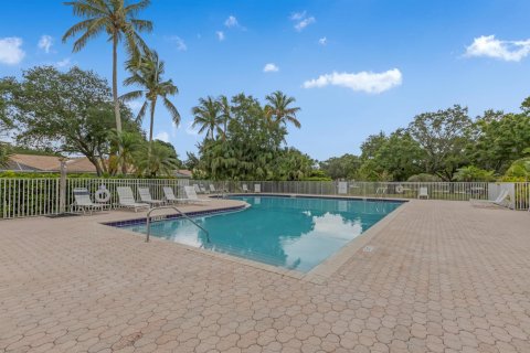 Villa ou maison à vendre à Palm Beach Gardens, Floride: 2 chambres, 107.02 m2 № 1142575 - photo 6