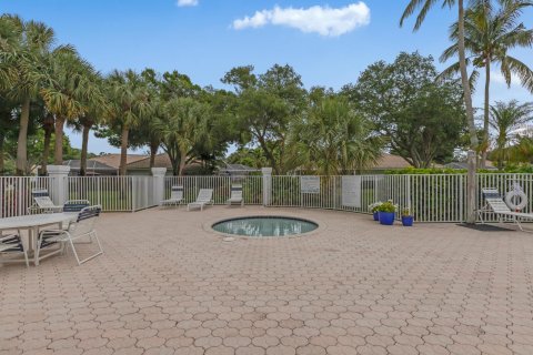 Villa ou maison à vendre à Palm Beach Gardens, Floride: 2 chambres, 107.02 m2 № 1142575 - photo 5