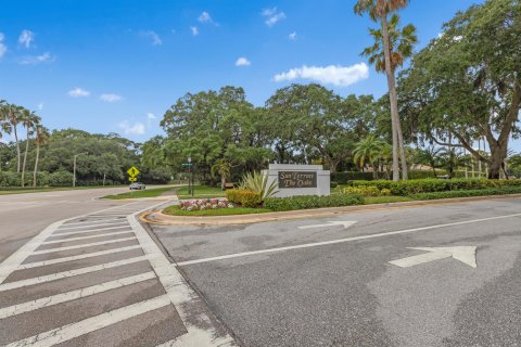 Villa ou maison à vendre à Palm Beach Gardens, Floride: 2 chambres, 107.02 m2 № 1142575 - photo 1