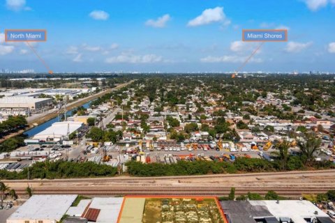 Immobilier commercial à vendre à Hialeah, Floride № 617731 - photo 10