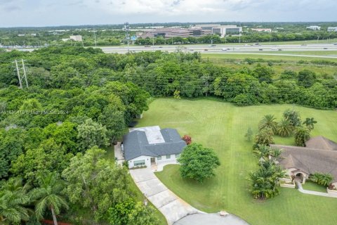 Villa ou maison à vendre à Davie, Floride: 4 chambres, 288.37 m2 № 1305284 - photo 5