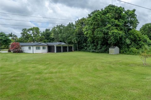 Villa ou maison à vendre à Davie, Floride: 4 chambres, 288.37 m2 № 1305284 - photo 3