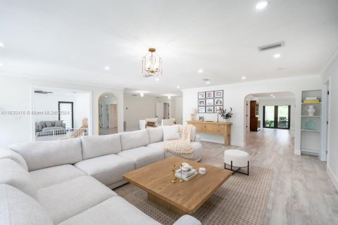 Villa ou maison à vendre à Davie, Floride: 4 chambres, 288.37 m2 № 1305284 - photo 15