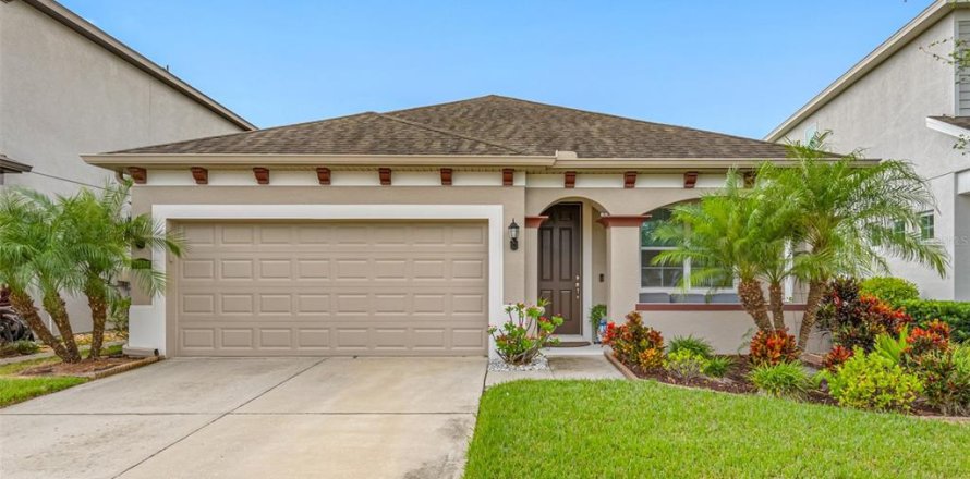 House in Tampa, Florida 3 bedrooms, 145.86 sq.m. № 1434548