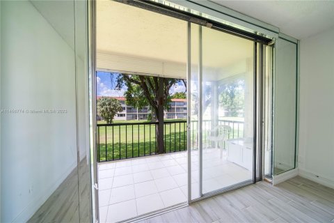 Condominio en venta en Pembroke Pines, Florida, 2 dormitorios, 108.7 m2 № 736054 - foto 22