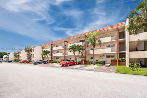 Condominio en venta en Pembroke Pines, Florida, 2 dormitorios, 108.7 m2 № 736054 - foto 25