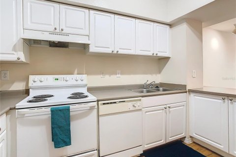 Condominio en venta en Tampa, Florida, 1 dormitorio, 70.61 m2 № 1378374 - foto 8