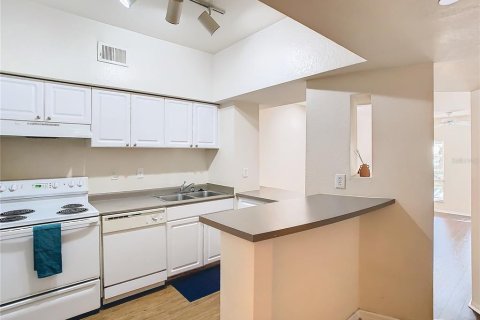 Condominio en venta en Tampa, Florida, 1 dormitorio, 70.61 m2 № 1378374 - foto 7