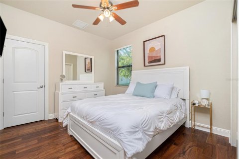 Casa en venta en Cape Coral, Florida, 4 dormitorios, 205.59 m2 № 817652 - foto 30